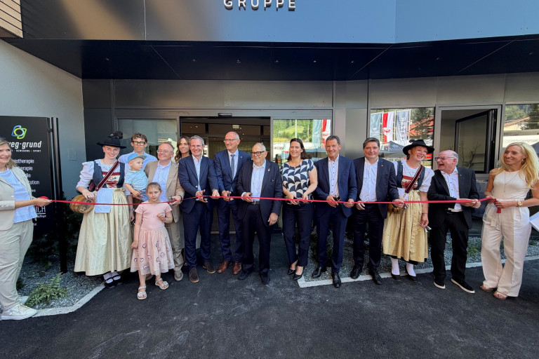 Pletzer Gruppe eröffnet neue Holdingzentrale in Hopfgarten image